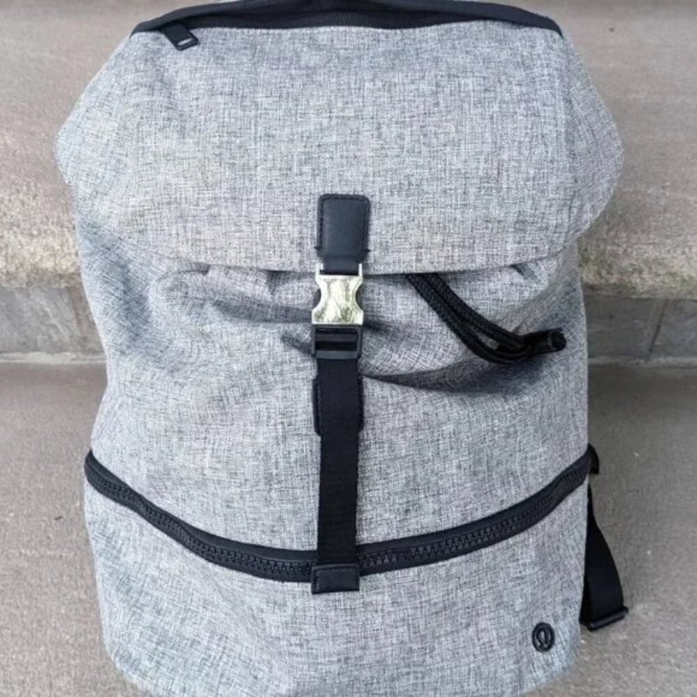 Lululemon Gray "Go Lightly Rucksack"